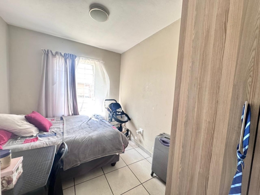 To Let 2 Bedroom Property for Rent in Waterval East North West